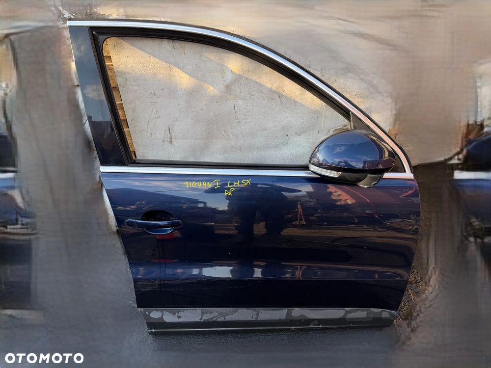 Drzwi prawe Volkswagen Tiguan I kolor LH5X przód tył - 1