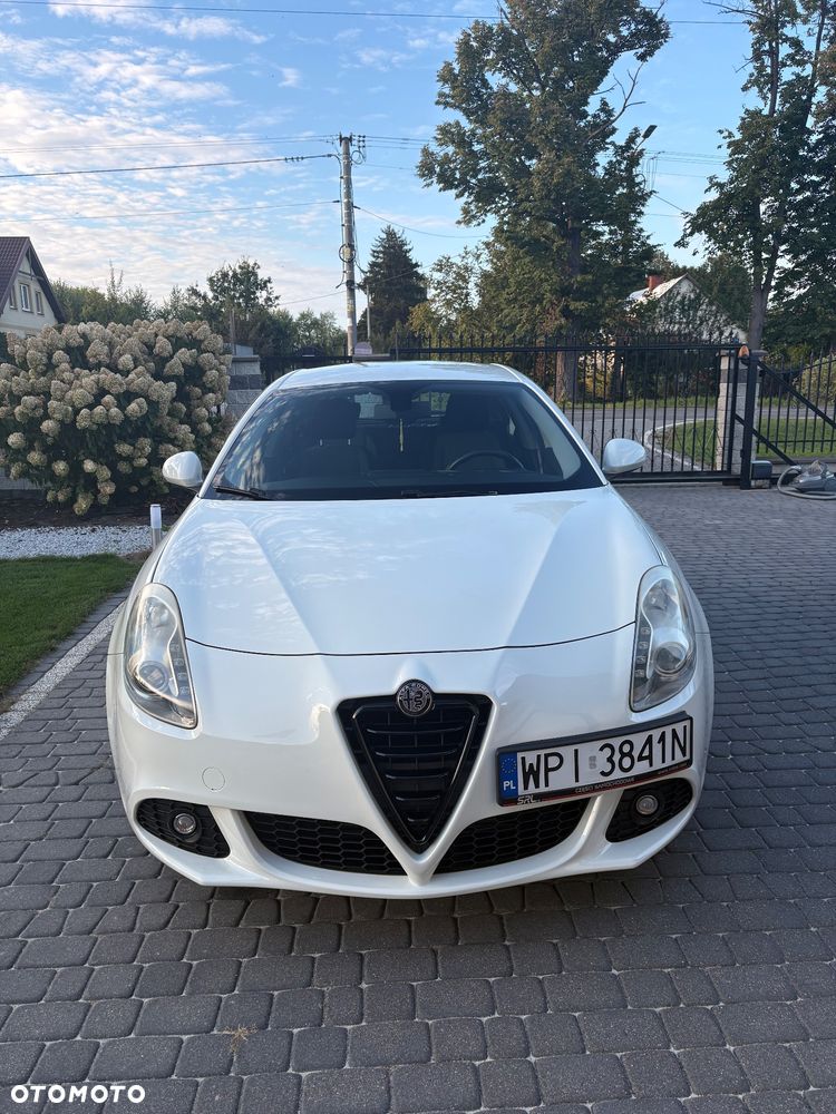 Alfa Romeo Giulietta - 1