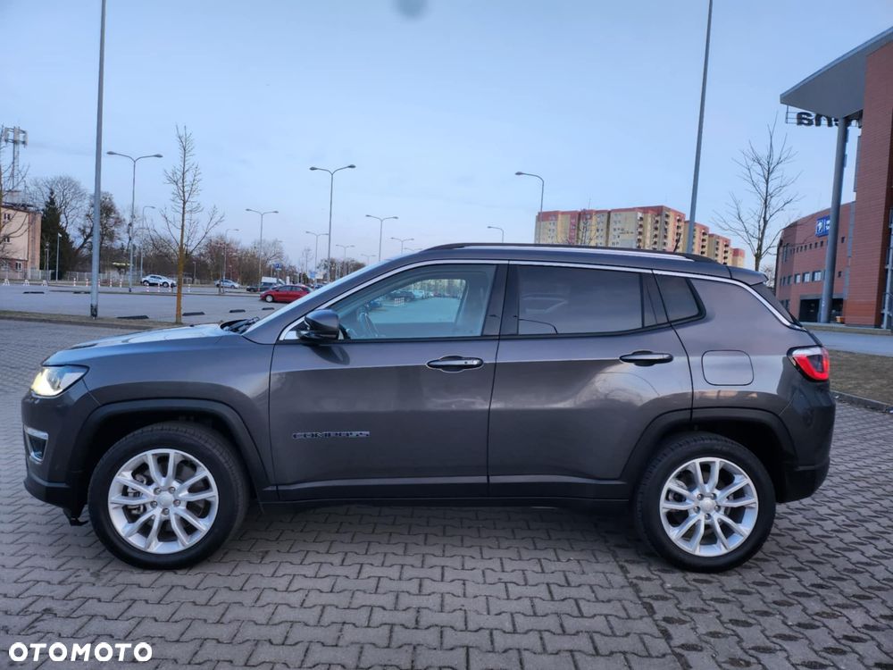 Jeep Compass - 8