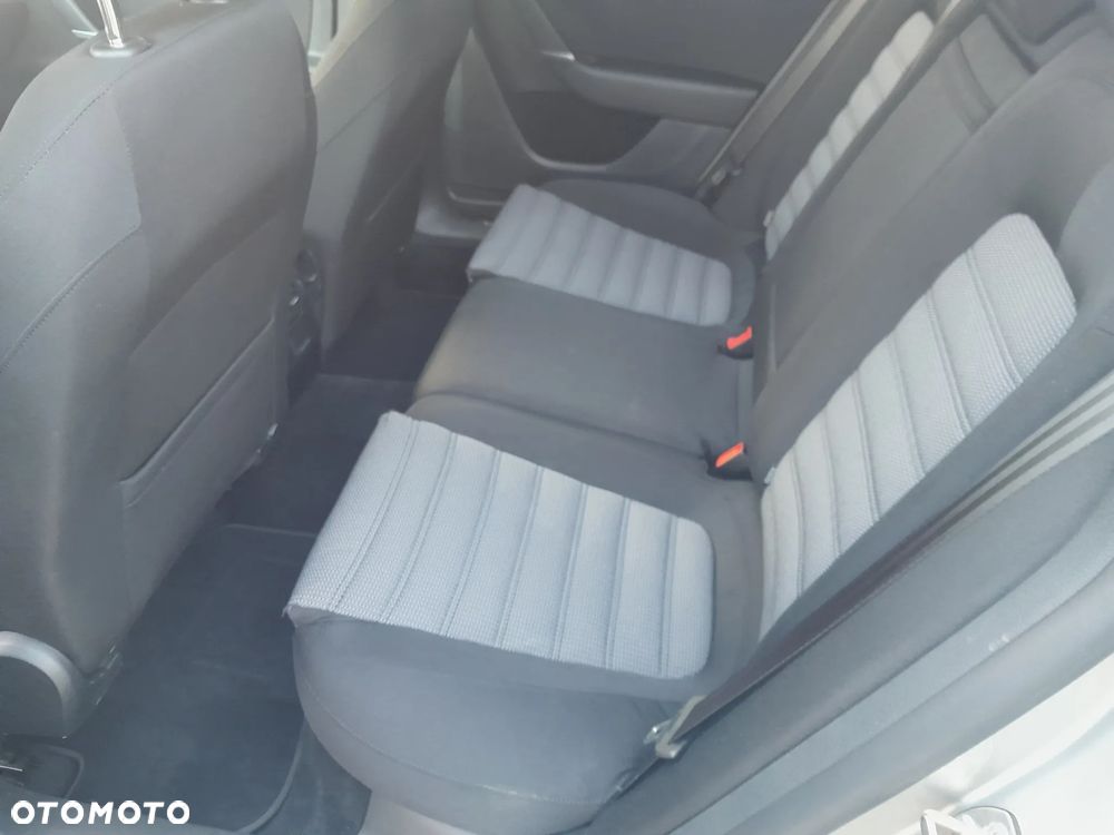 Volkswagen Passat Variant 2.0 TDI 4Mot Highline - 16