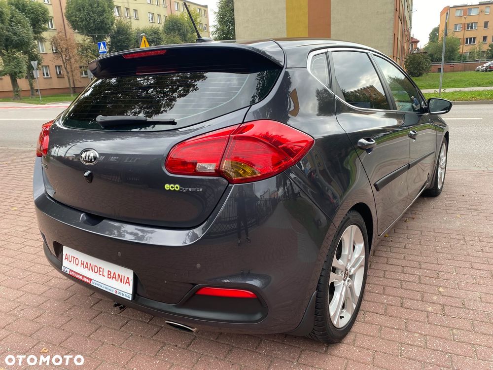 Kia Ceed 1.6 GDI Dream-Team Edition - 15