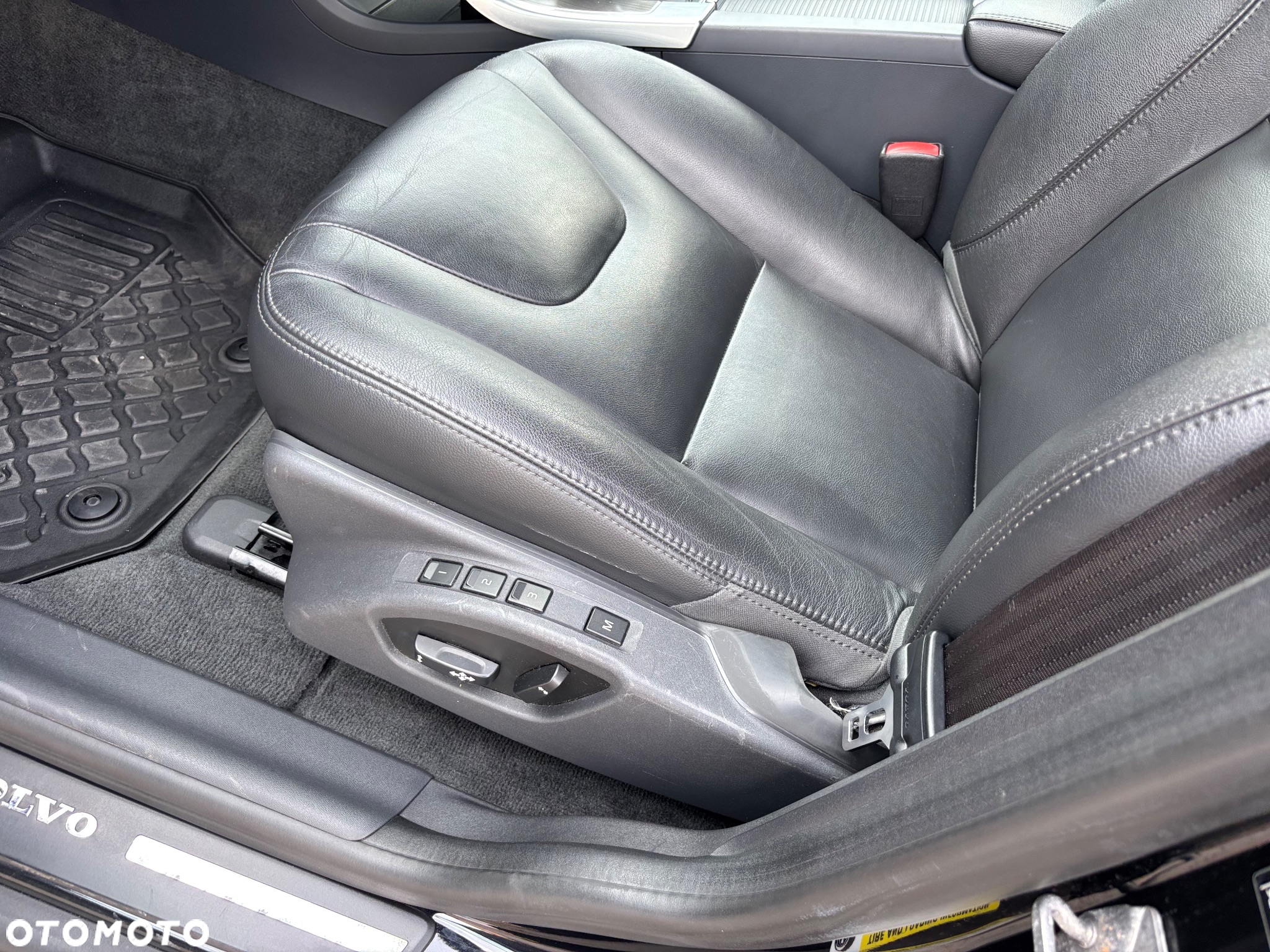 Volvo XC 60 3.2 AWD Momentum - 15