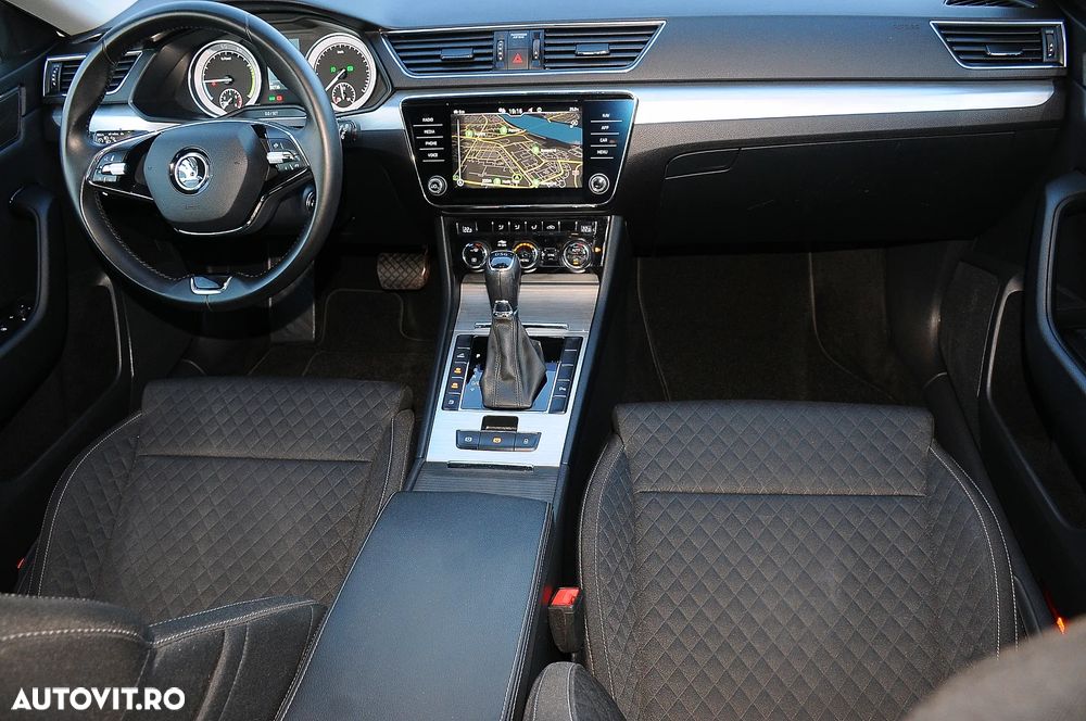 Skoda Superb 1.4 TSI DSG Ambition - 19