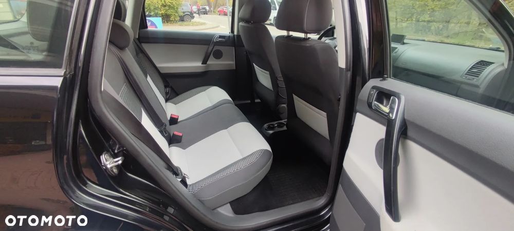 Volkswagen Polo 1.6 Automatik CrossPolo - 27