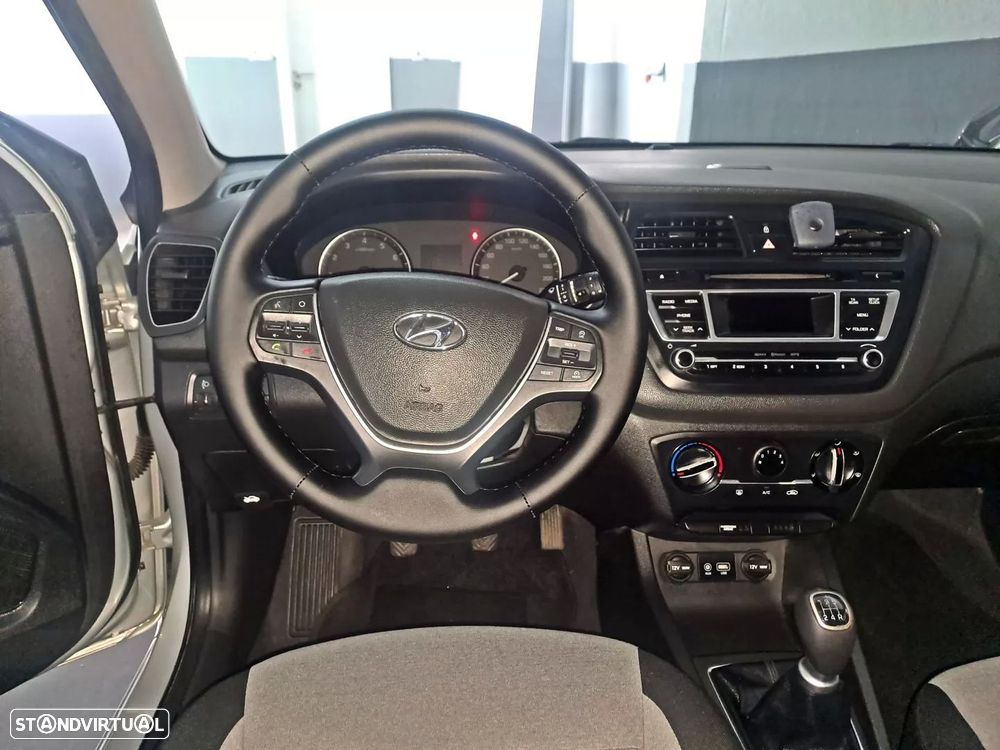 Hyundai i20 1.2 Comfort - 10