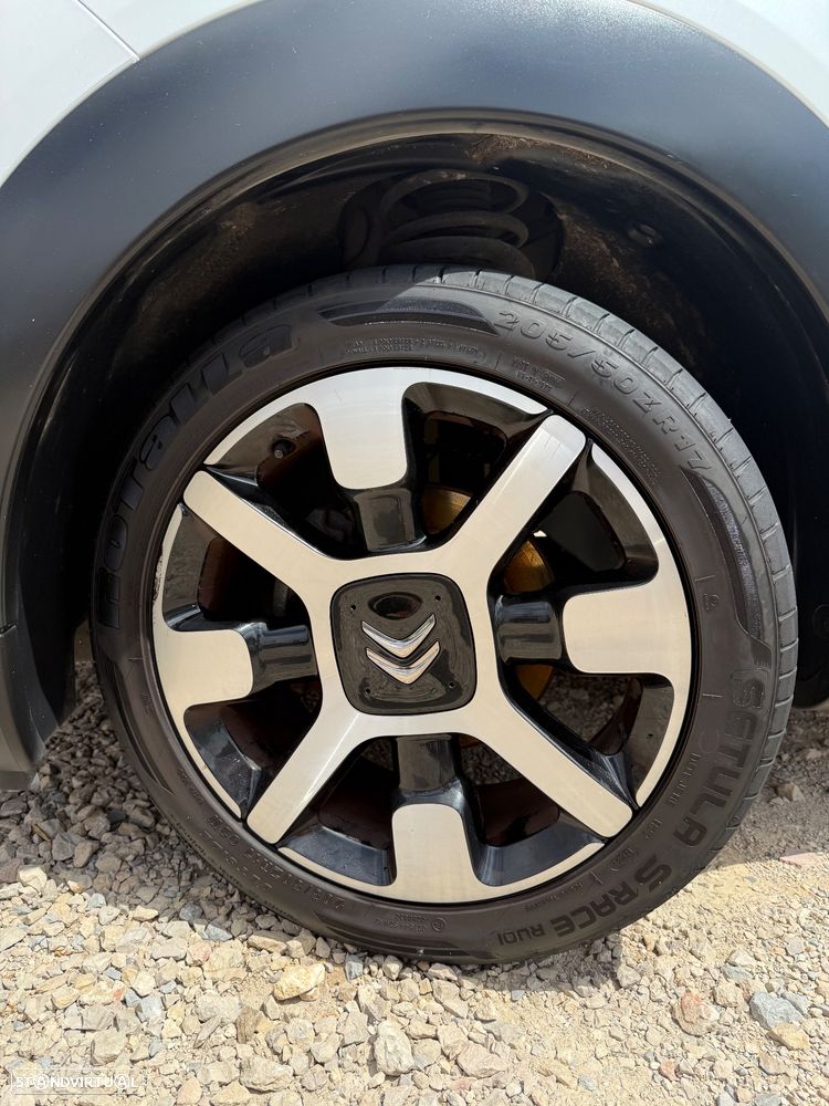 Citroën C4 Cactus 1.2 PureTech Shine - 12