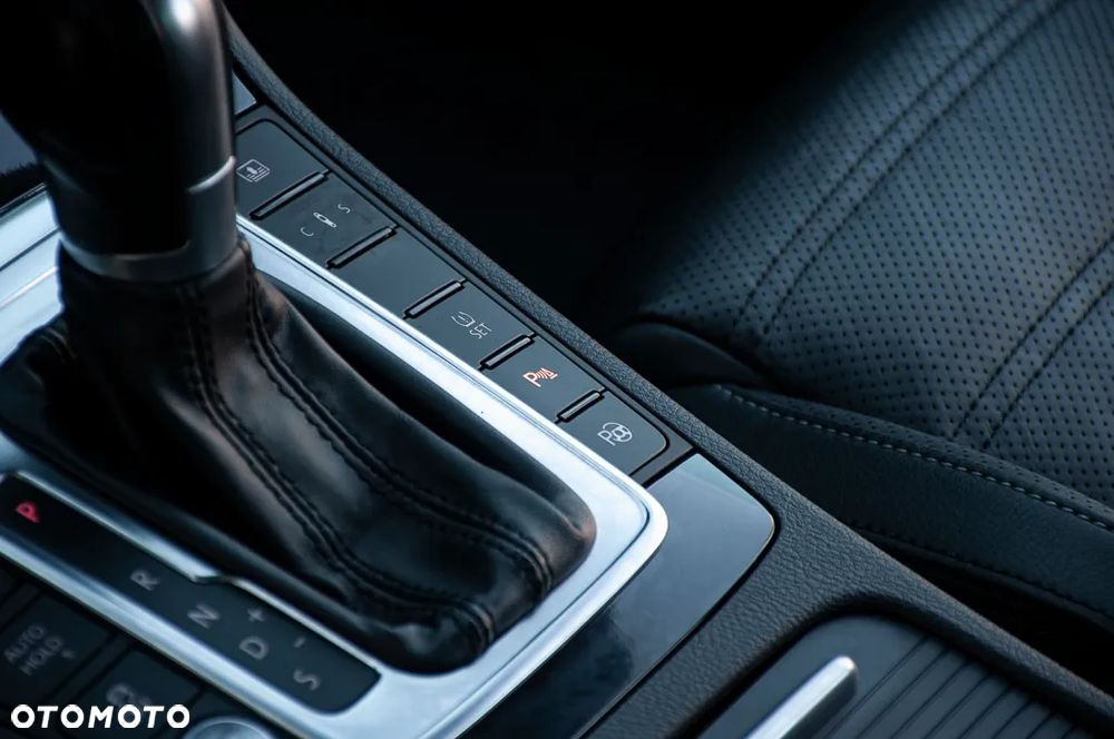 Volkswagen Passat CC - 35