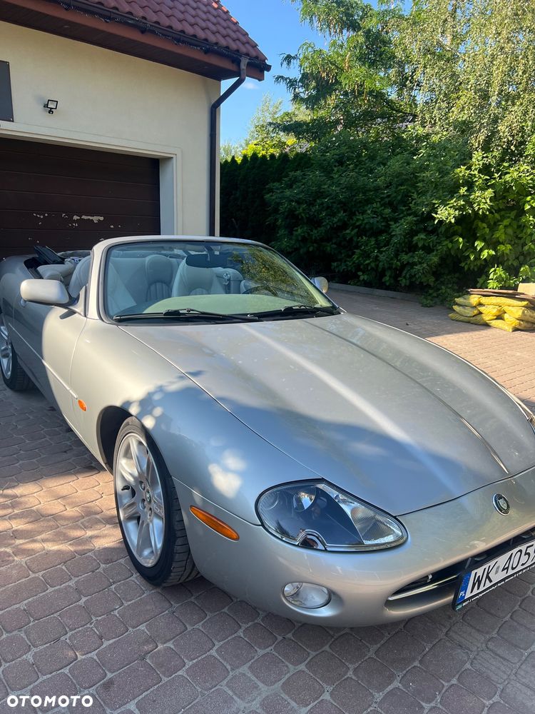 Jaguar XK8 4.0 - 8