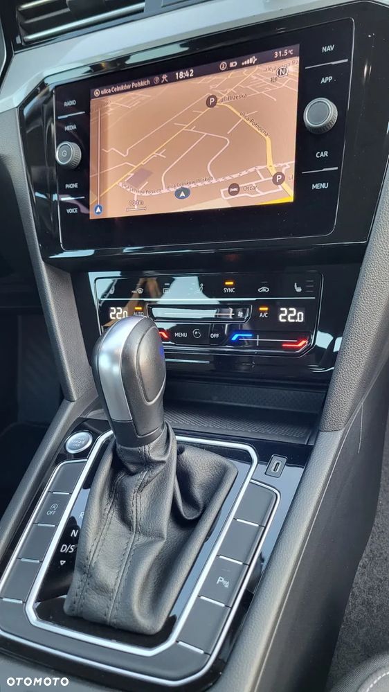 Volkswagen Passat 2.0 TSI Business DSG - 16