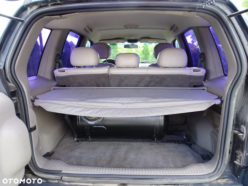 Jeep Liberty - 12