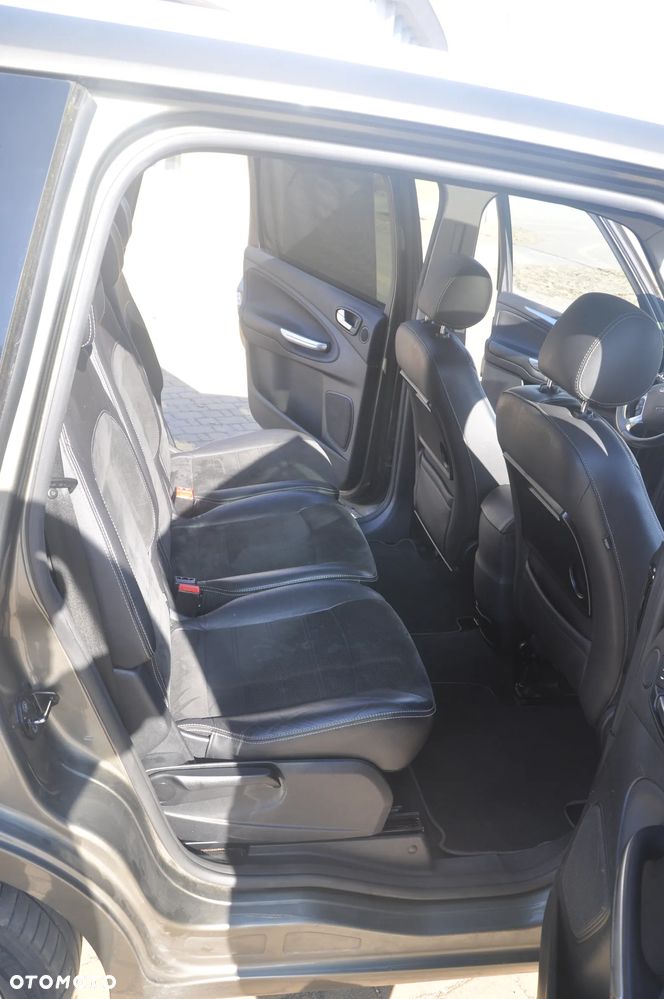 Ford Galaxy 2.0 TDCi Platinium X (Titanium) MPS6 - 24