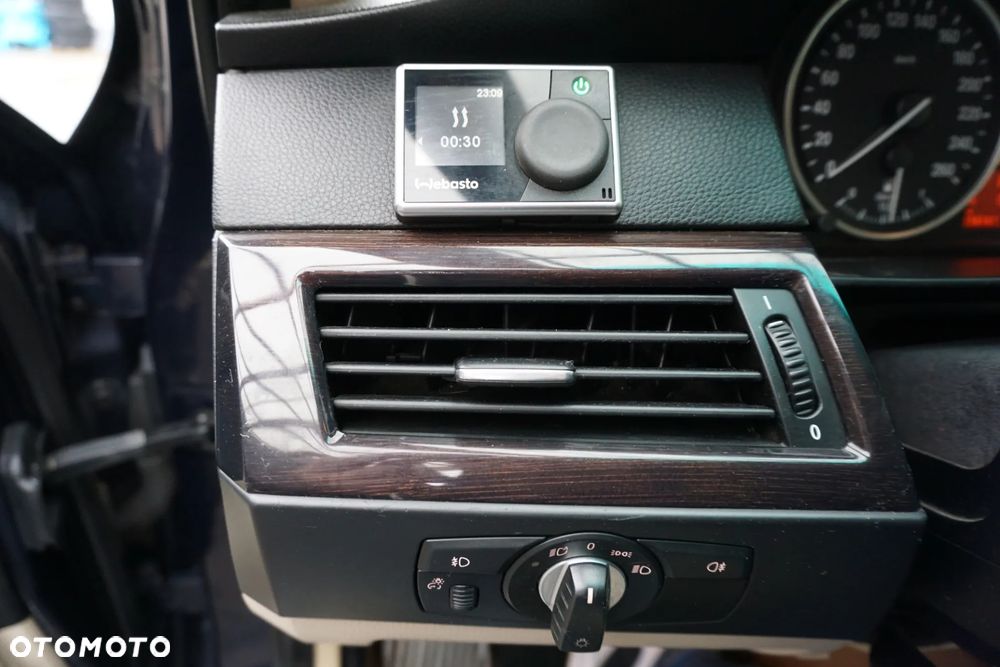 BMW Seria 5 530d xDrive - 18