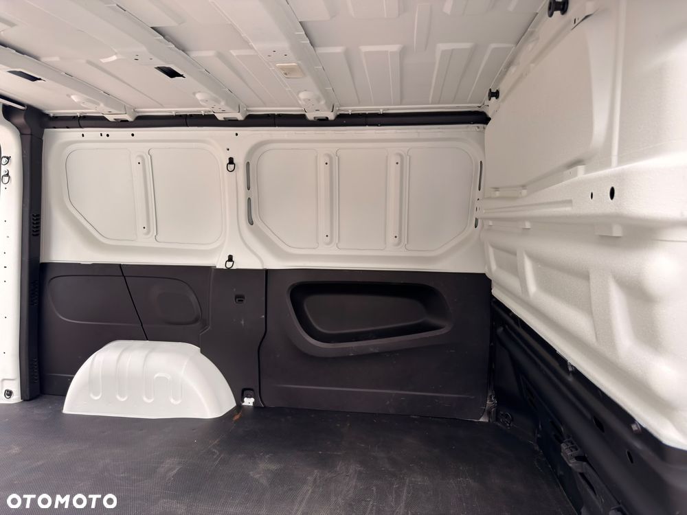 Renault TRAFIC - 9