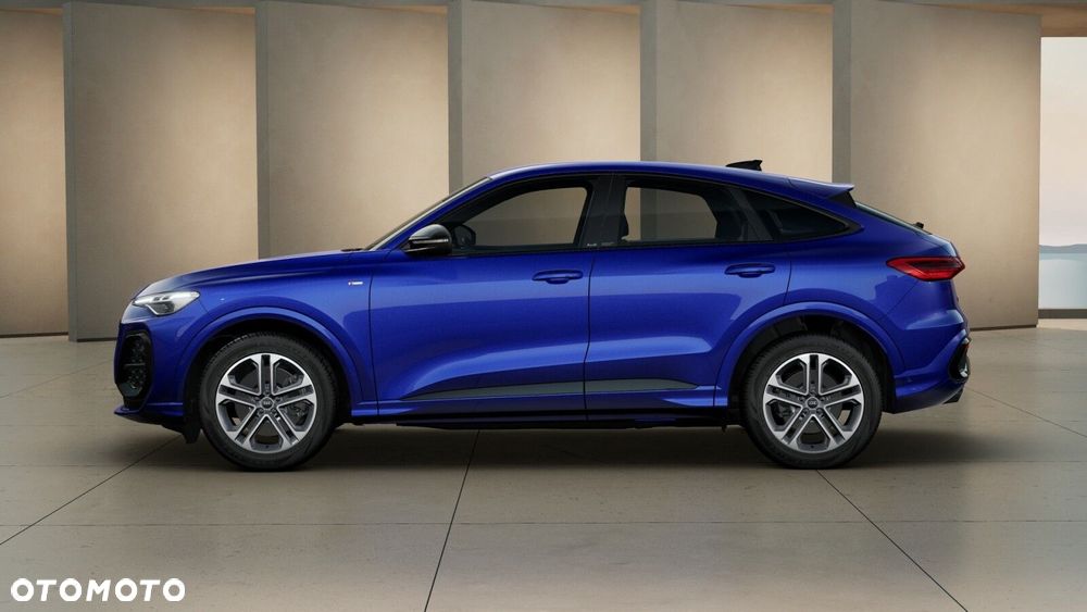 Audi Q5 Sportback - 5