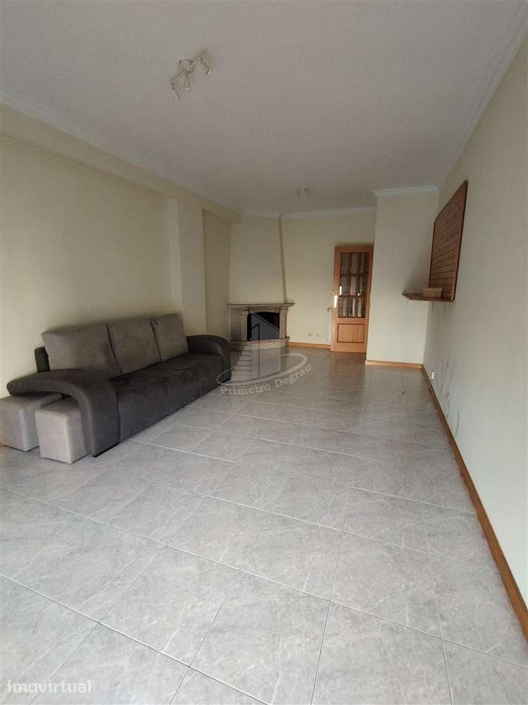 T2 no Centro de Braga | São Vicente | Garagem para 2 Carros com Terraç - Grande imagem: 4/16