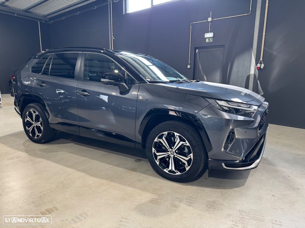 Toyota RAV4 2.5 HDF Plug-in Square Co.AWD-i - 1