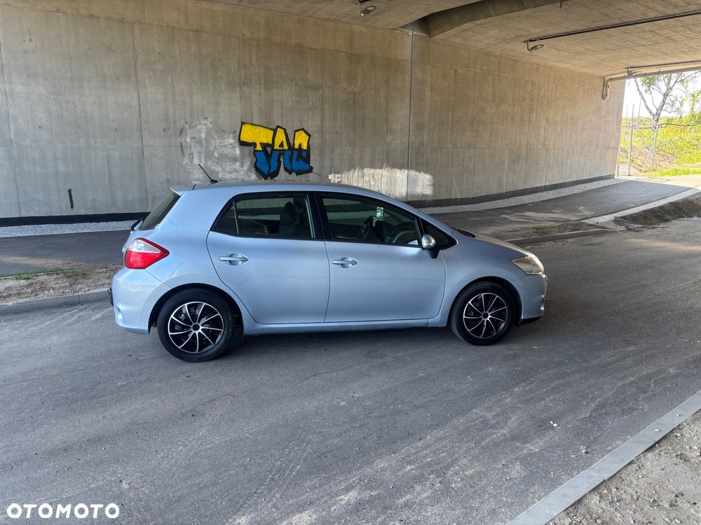 Toyota Auris 1.33 VVT-i Life+ - 7