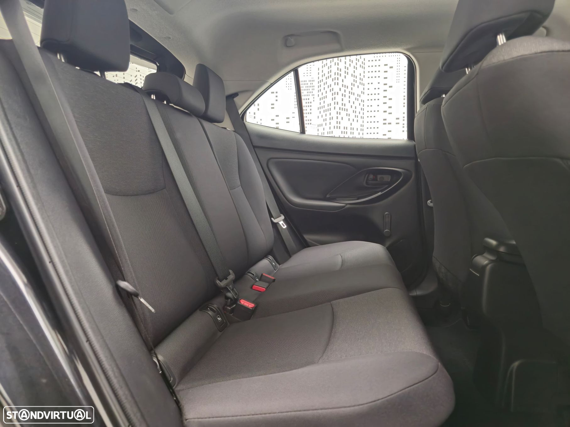 Toyota Yaris Cross 1.5 HDF Comfort - 8