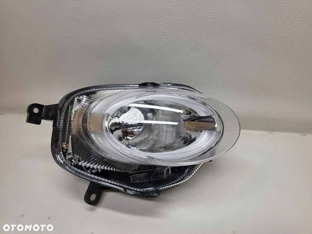 LAMPA PRAWA LED DRL HALOGEN FIAT 500 L 17-22