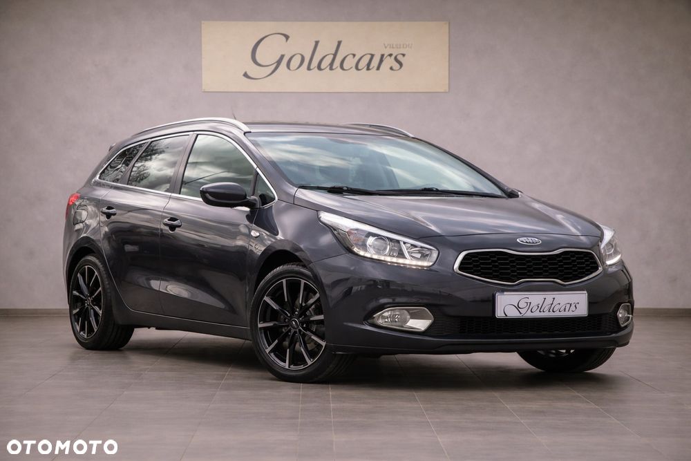 Kia Ceed 1.6 GDI ISG Platinum Edition - 1