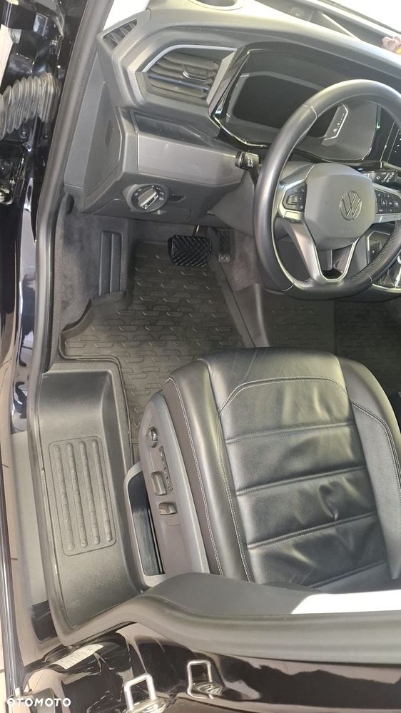 Volkswagen Multivan - 19