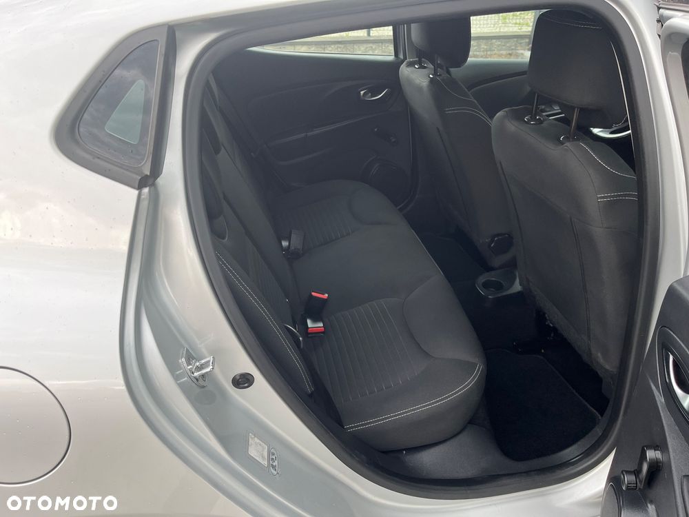 Renault Clio 1.2 16V Limited - 11