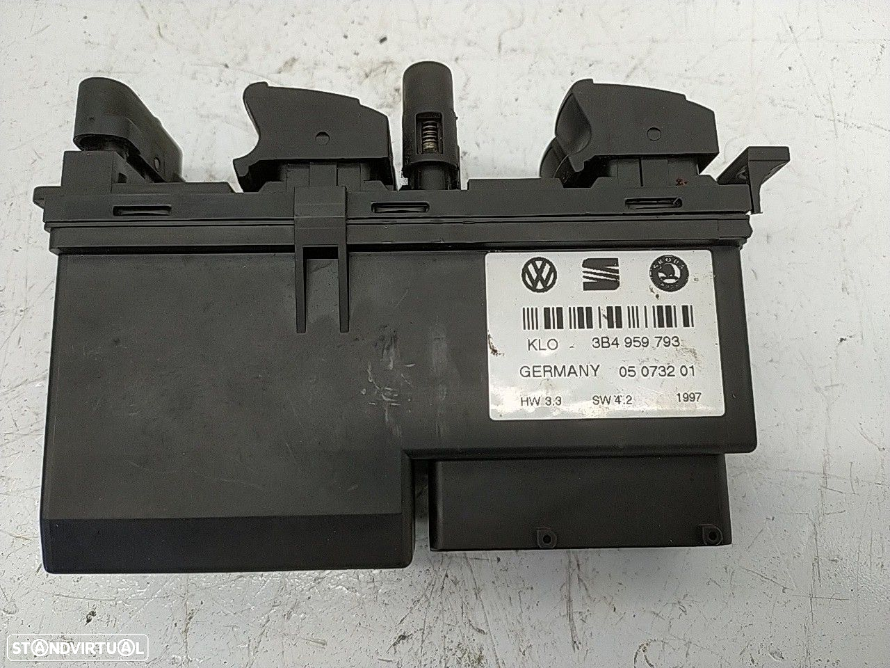 Interruptor Vidros Porta Cond/Pass Volkswagen Passat (3B2) - 2