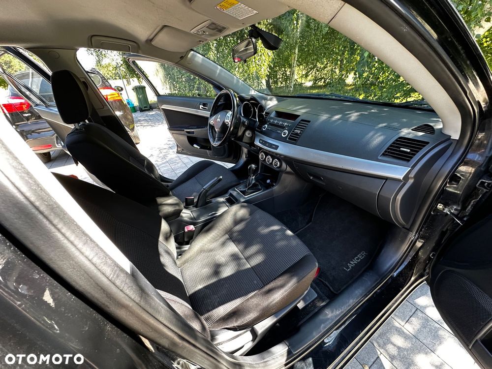 Mitsubishi Lancer 1.8 Invite - 12