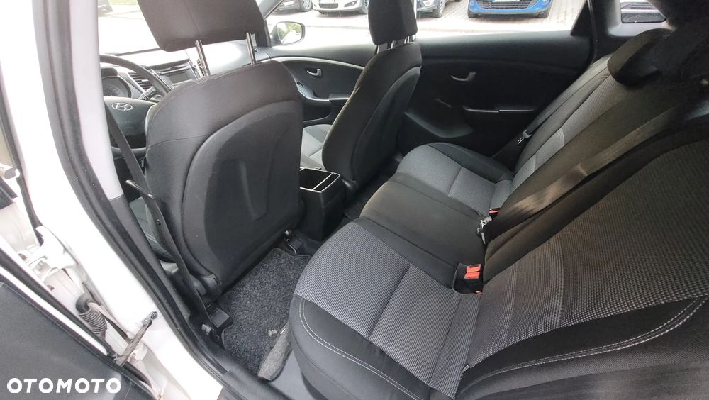 Hyundai i30 1.4 Classic - 9