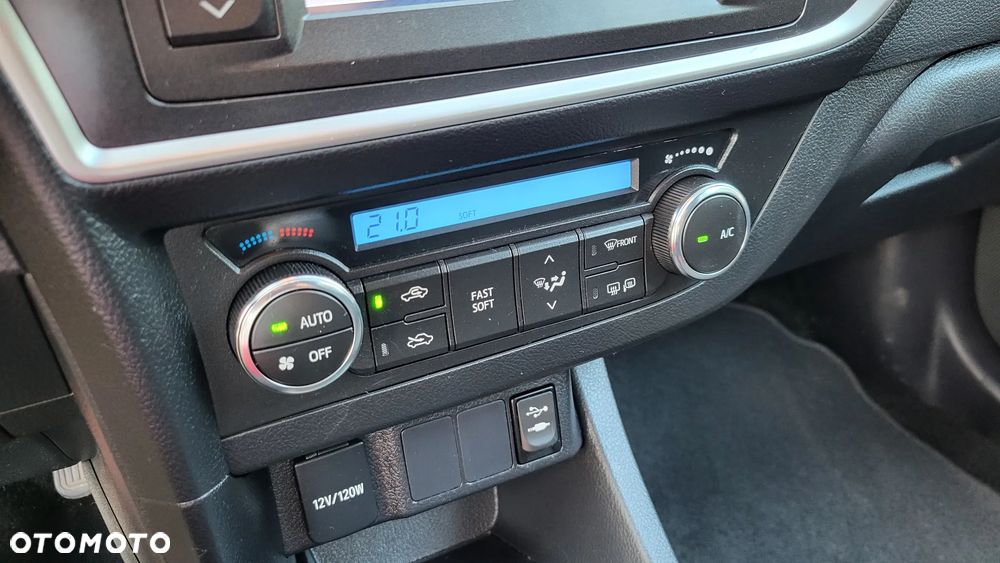 Toyota Auris 1.6 Premium - 27