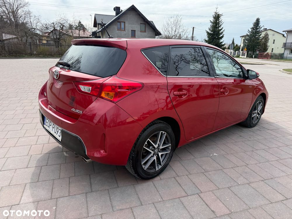 Toyota Auris 2.0 D-4D Dynamic - 25