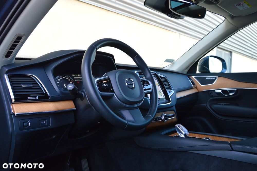 Volvo XC 90 - 11