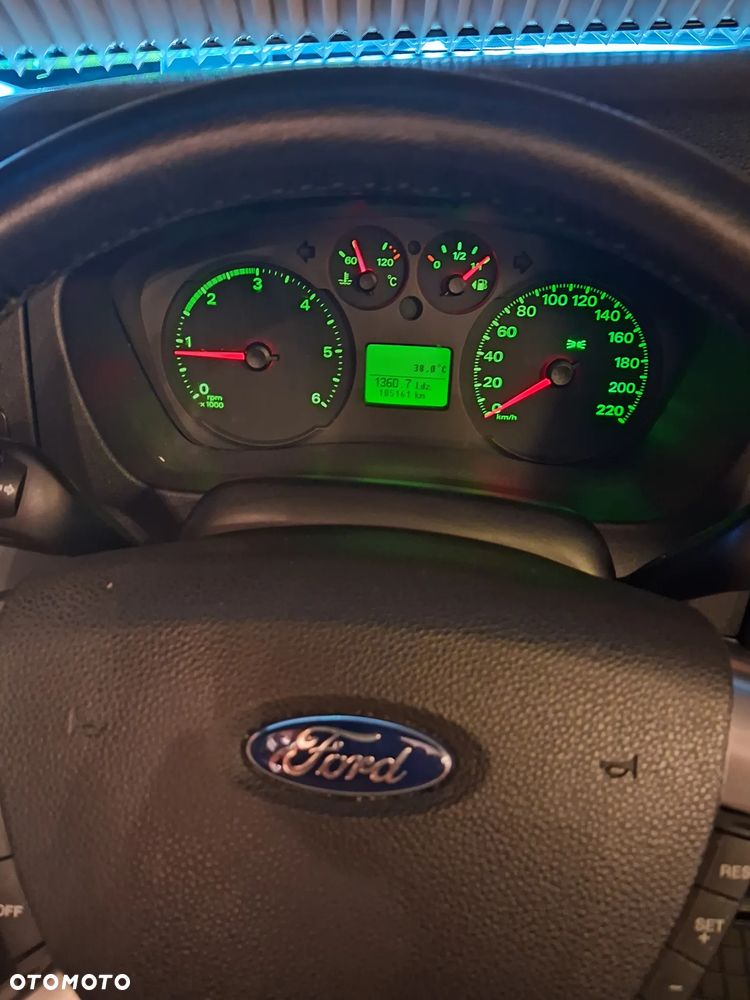 Ford HOBBY - 35