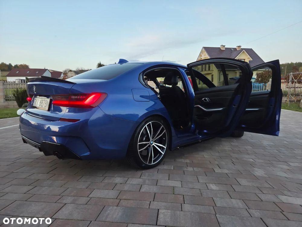 BMW Seria 3 320d M Sport Sport - 35