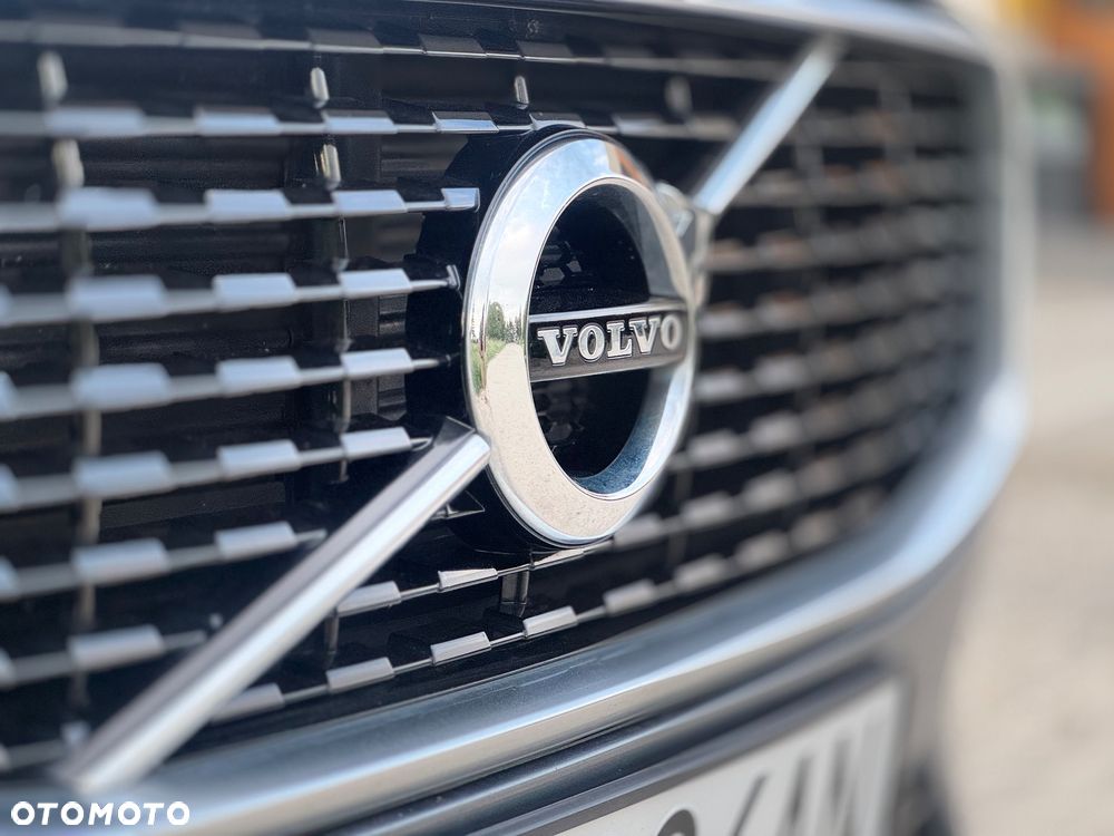 Volvo XC 60 D3 R-Design - 3