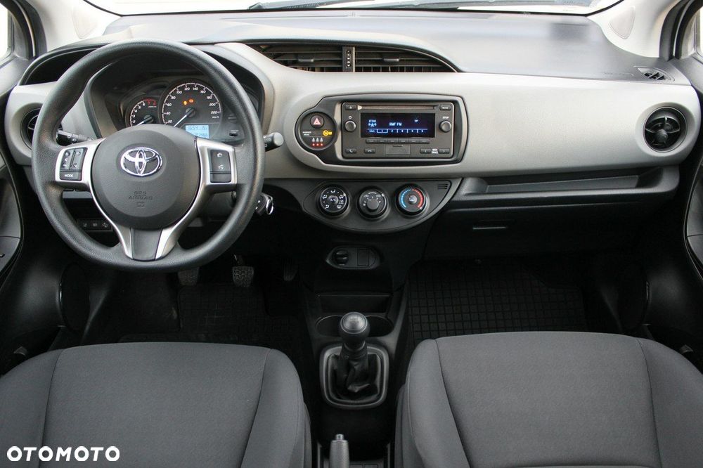 Toyota Yaris 1.0 Active - 11