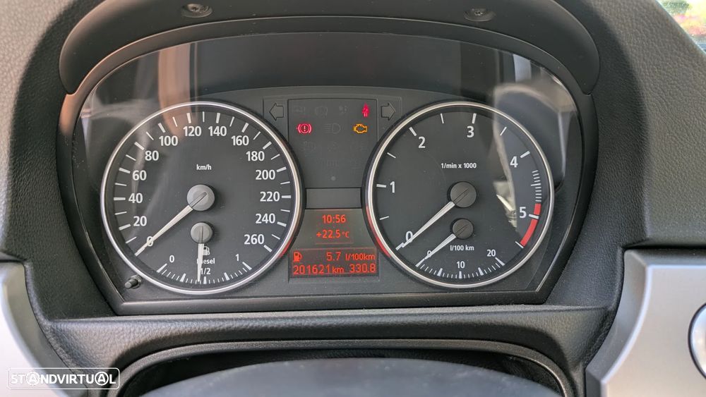 BMW 320 d - 16