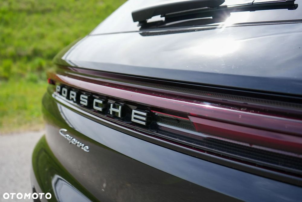 Porsche Cayenne - 34