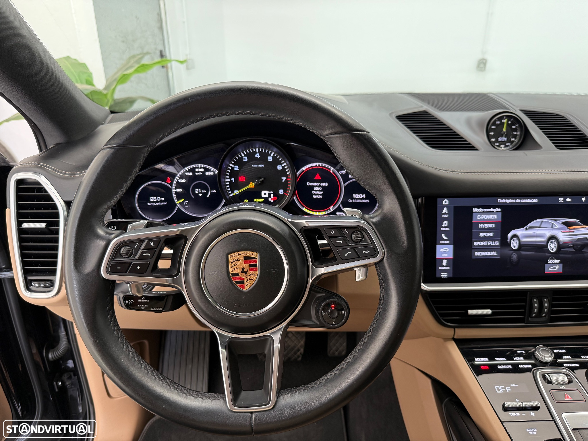 Porsche Cayenne Coupé E-Hybrid - 17