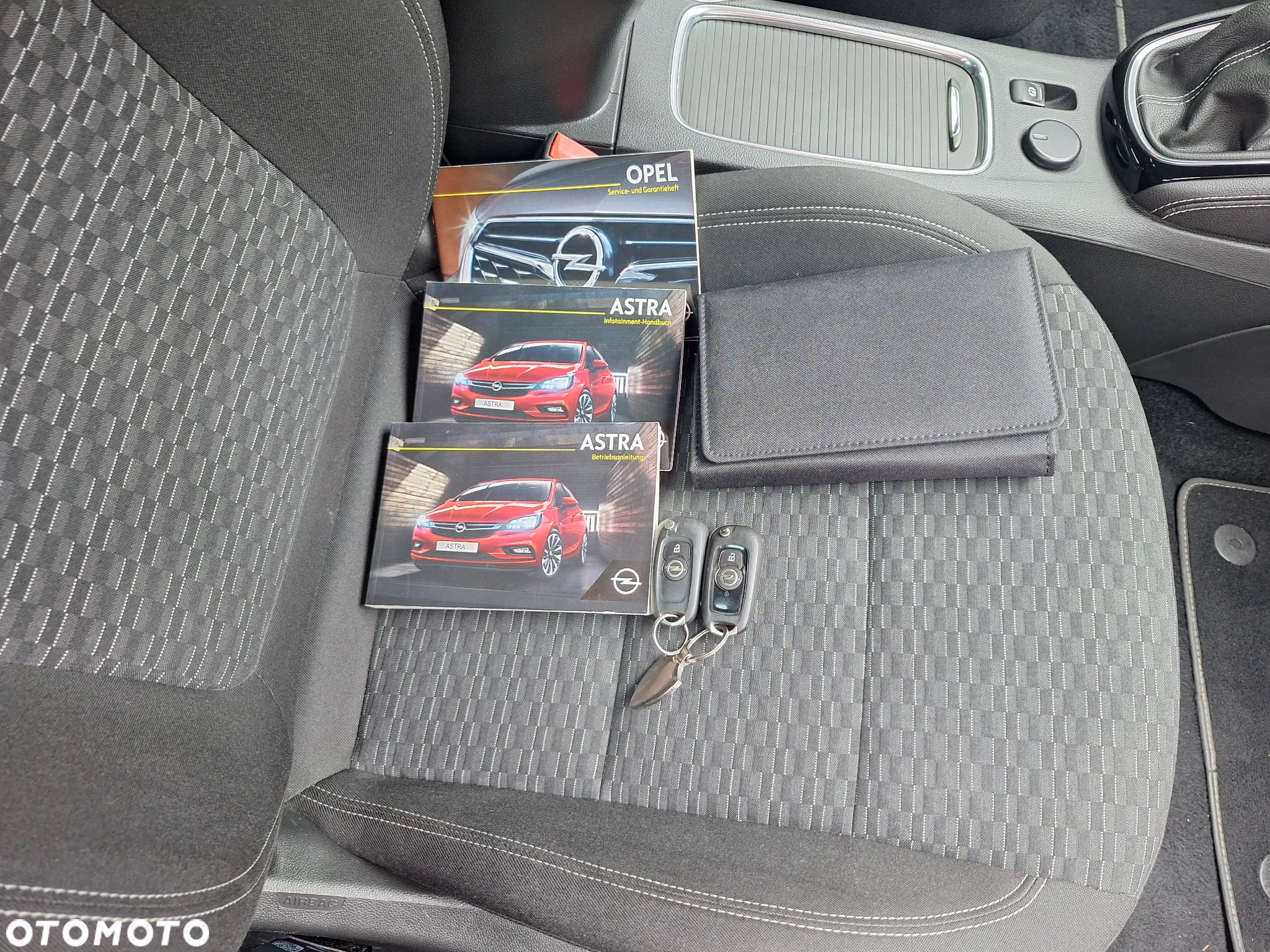 Opel Astra V 1.0 T Essentia S&S - 32