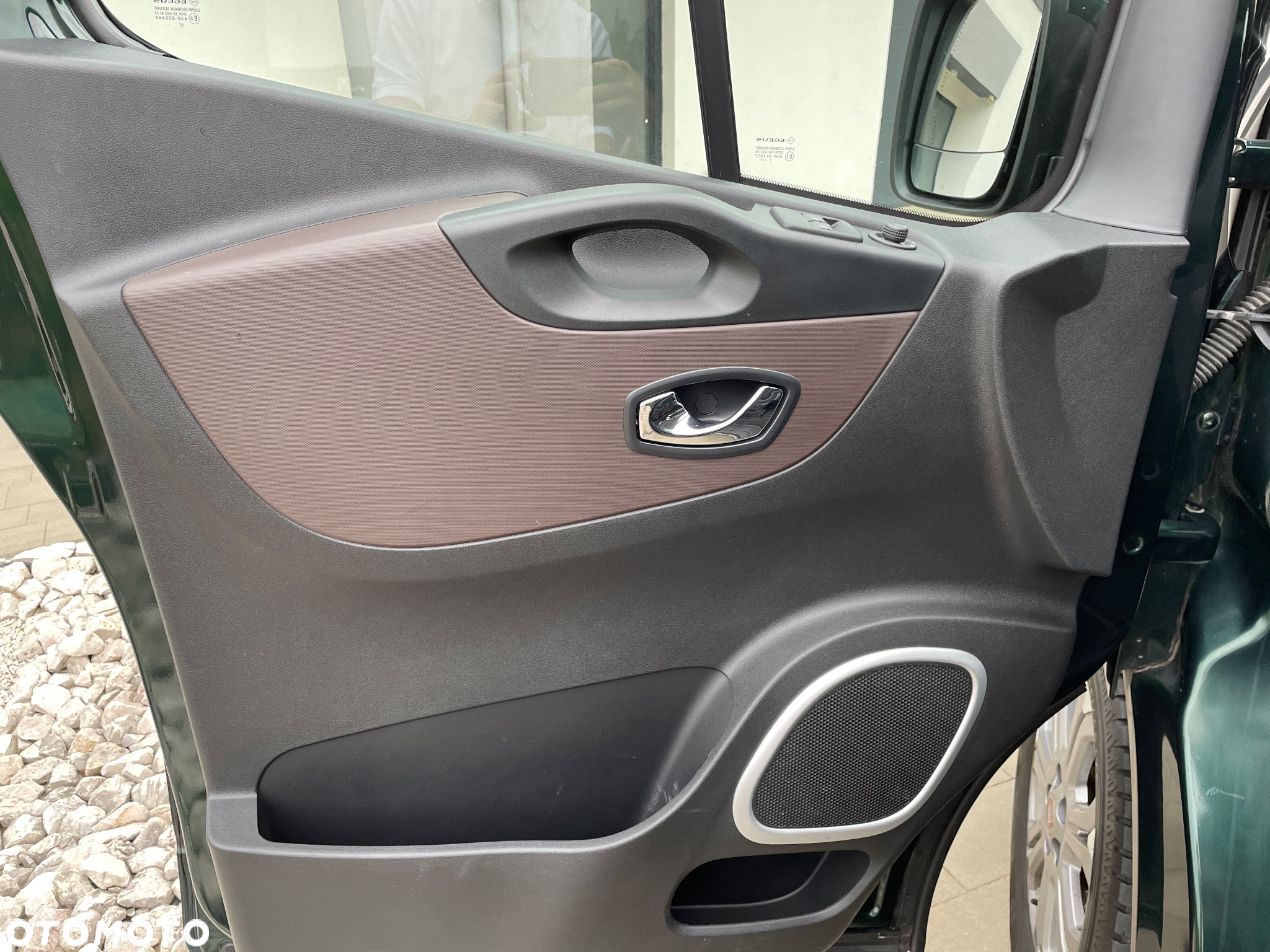 Renault Trafic - 23