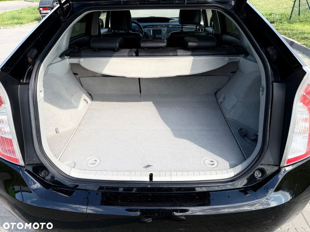 Toyota Prius 1.8 HSD Prestige - 23