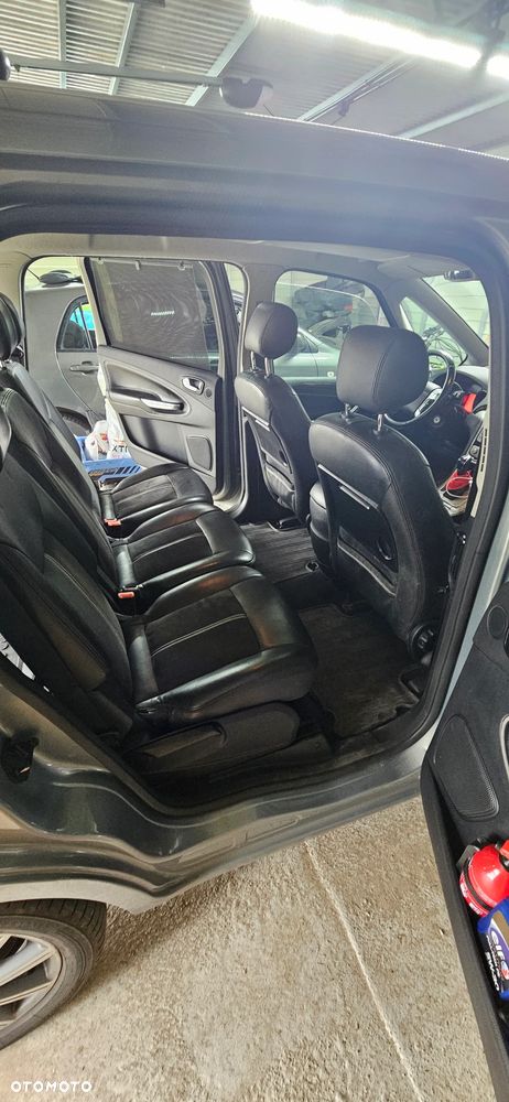 Ford Galaxy 2.0 TDCi Ghia - 9