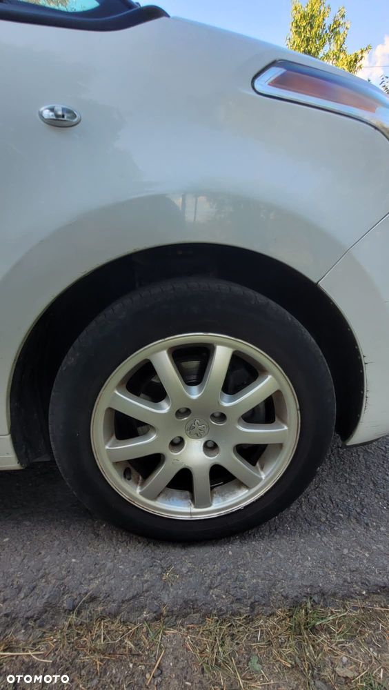 Citroën C3 Picasso 1.2 PureTech Exclusive - 23