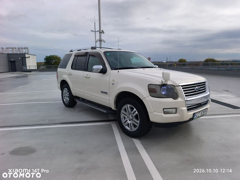 Ford Explorer - 13