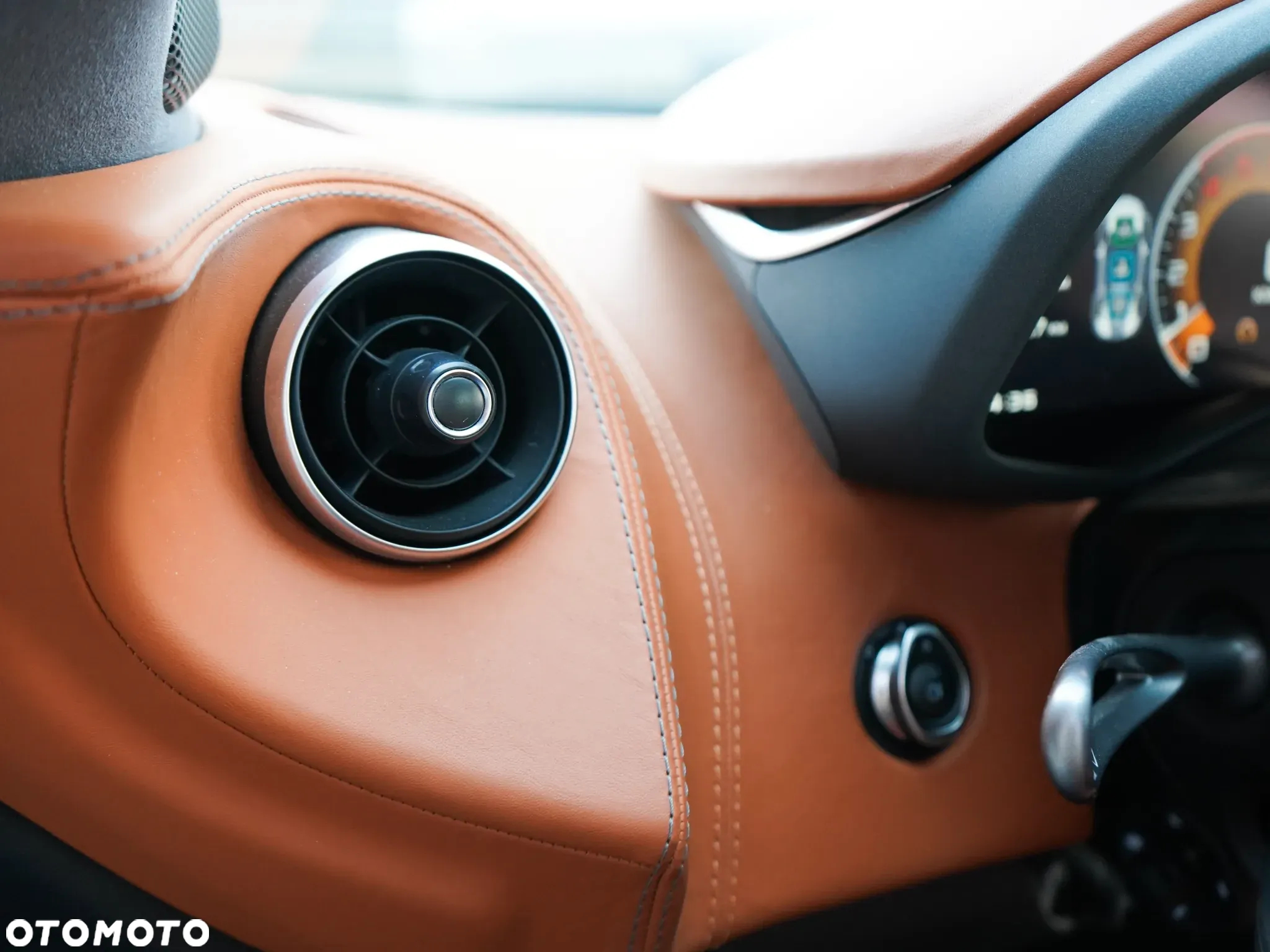 McLaren 570S Spider - 14