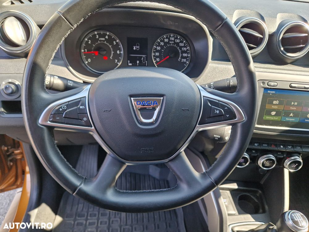 Dacia Duster TCe 150 GPF SL Orange - 12