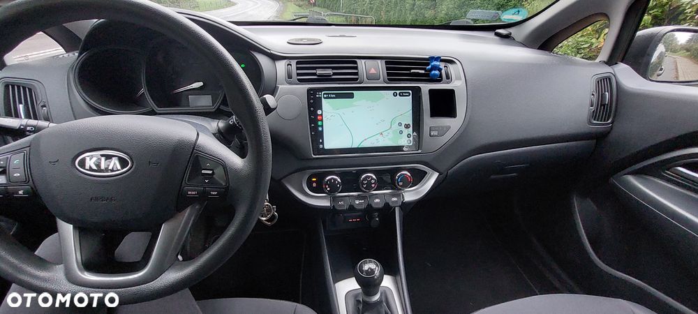 Kia Rio - 6
