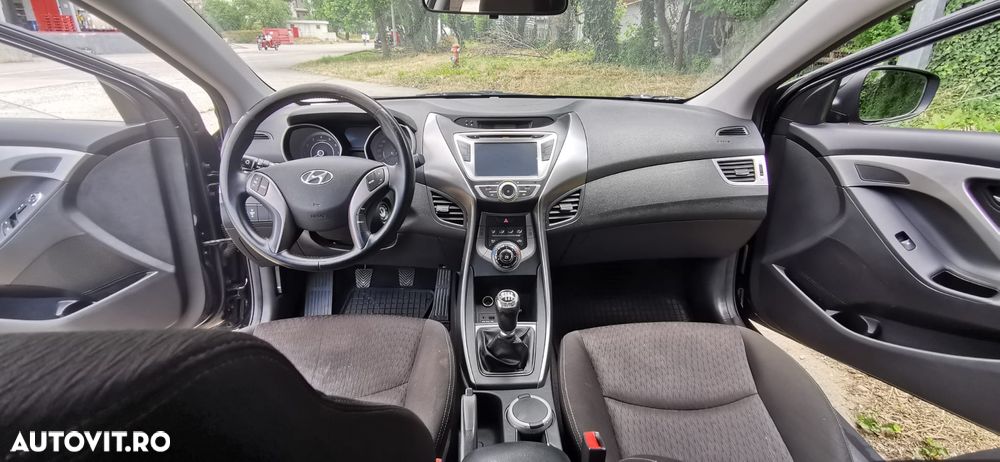 Hyundai Elantra 1.6 MPi - 6
