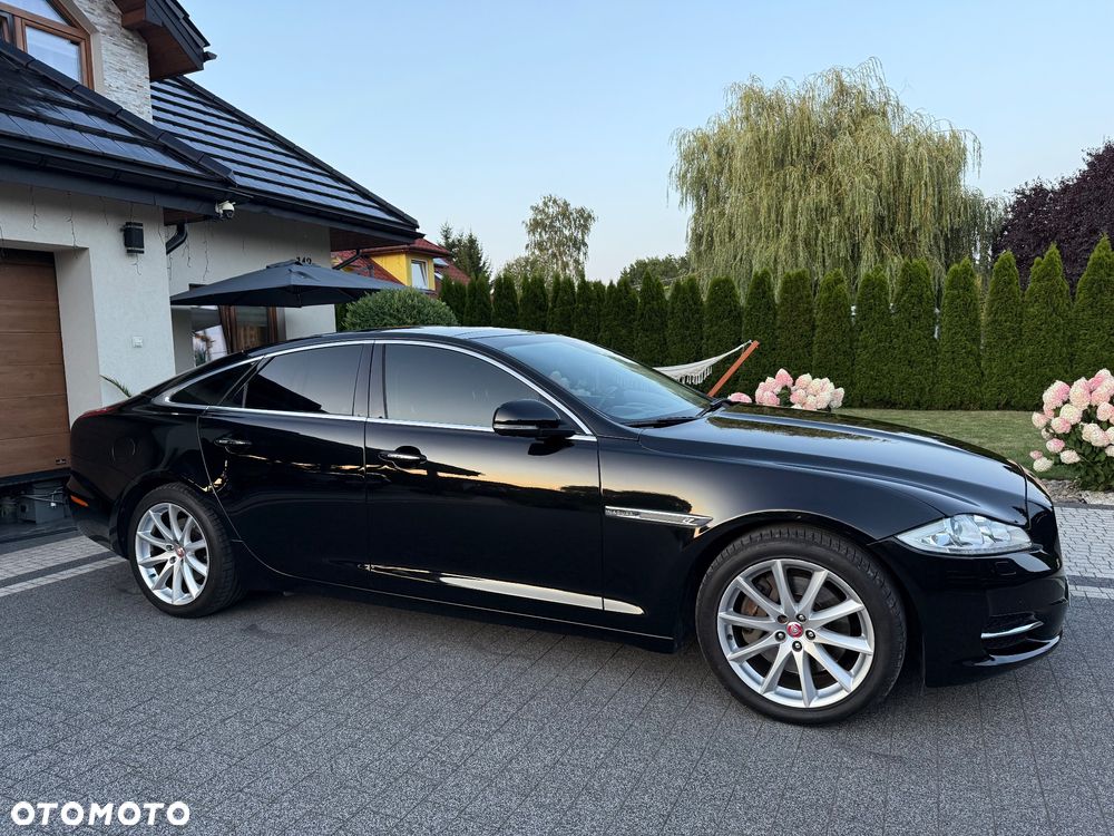 Jaguar XJ 3.0 D V6 Portfolio - 9